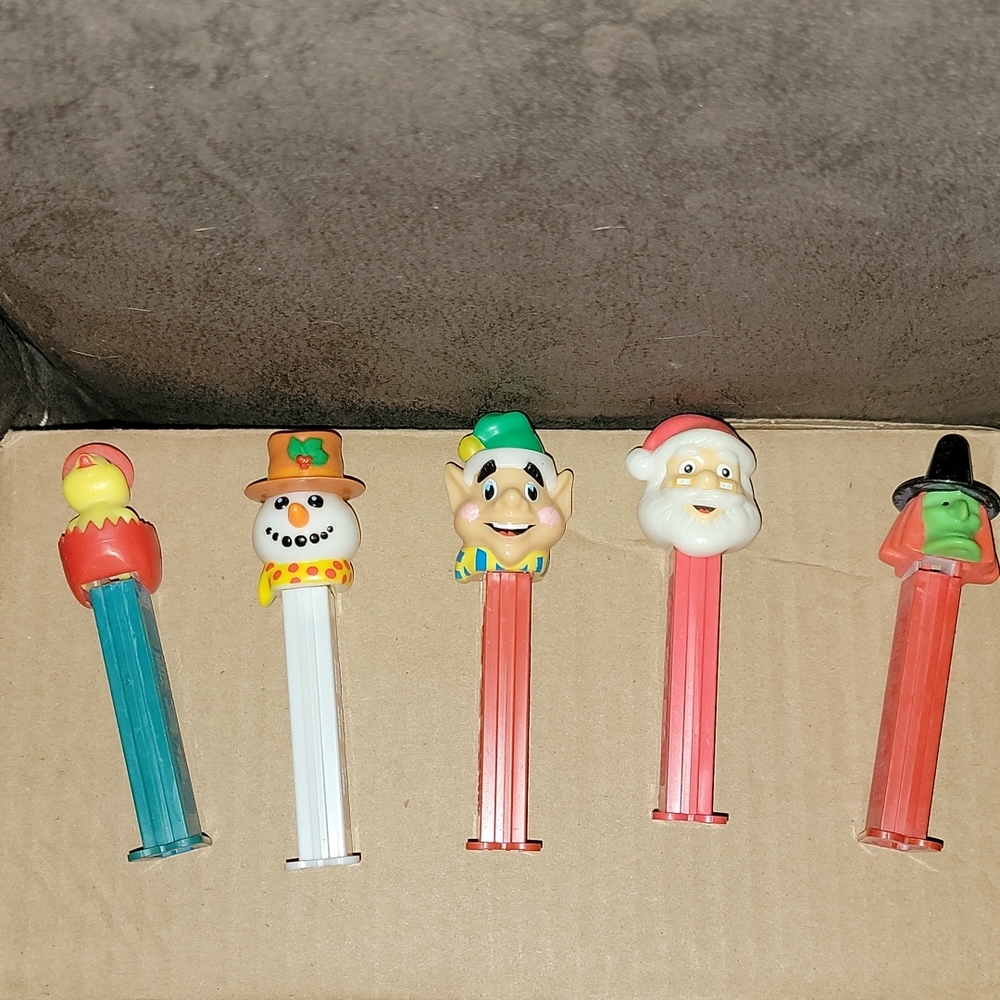 Collectible Vintage Holiday Pez Dispensers (x5)
